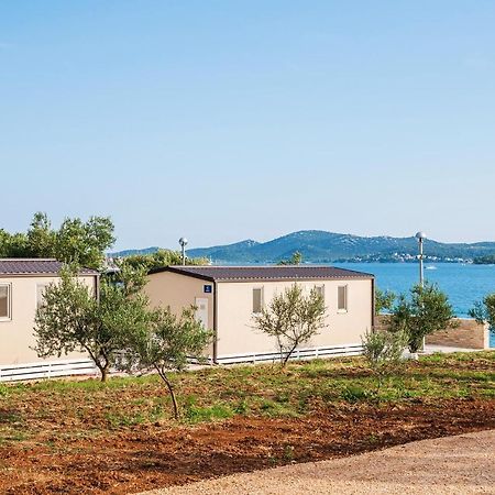 Hotel Camp San Antonio à Biograd Na Moru Extérieur photo