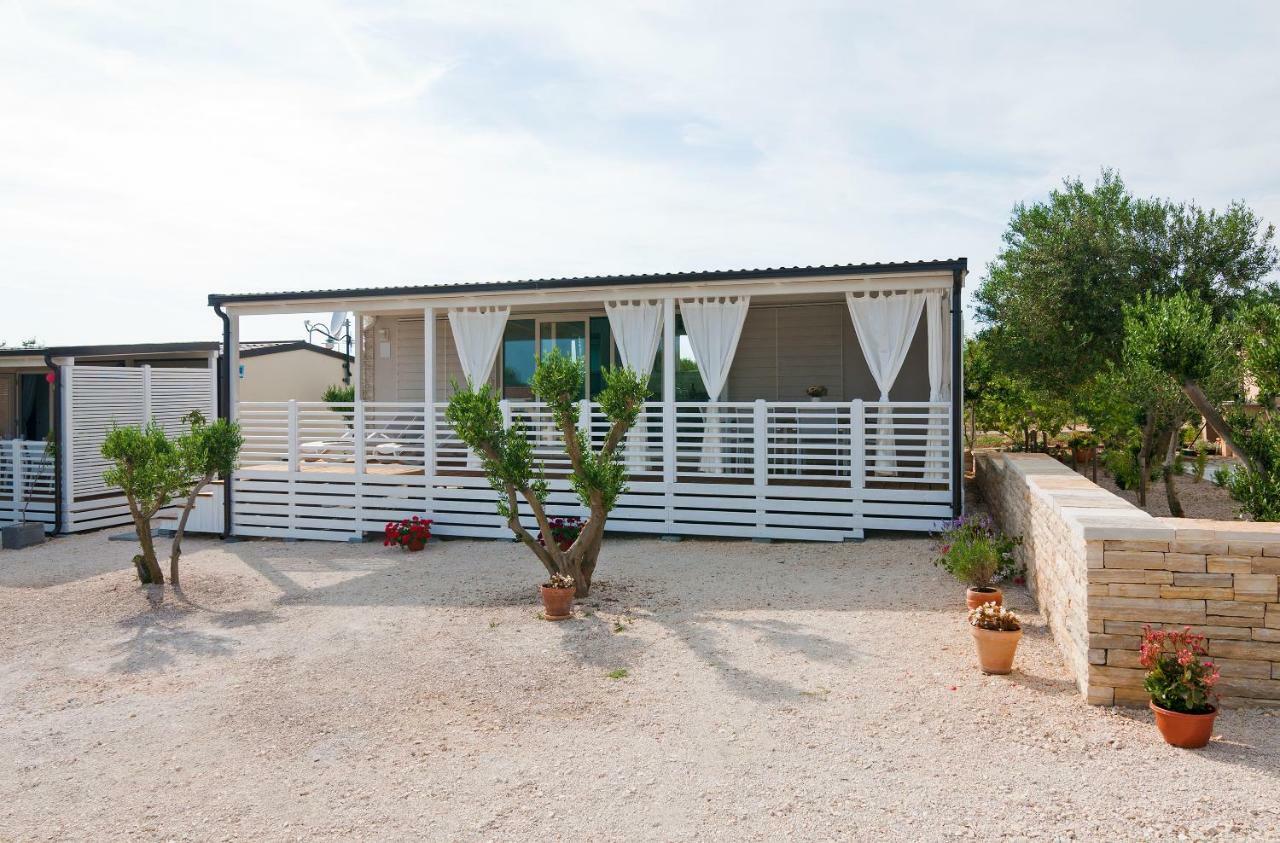 Hotel Camp San Antonio à Biograd Na Moru Extérieur photo