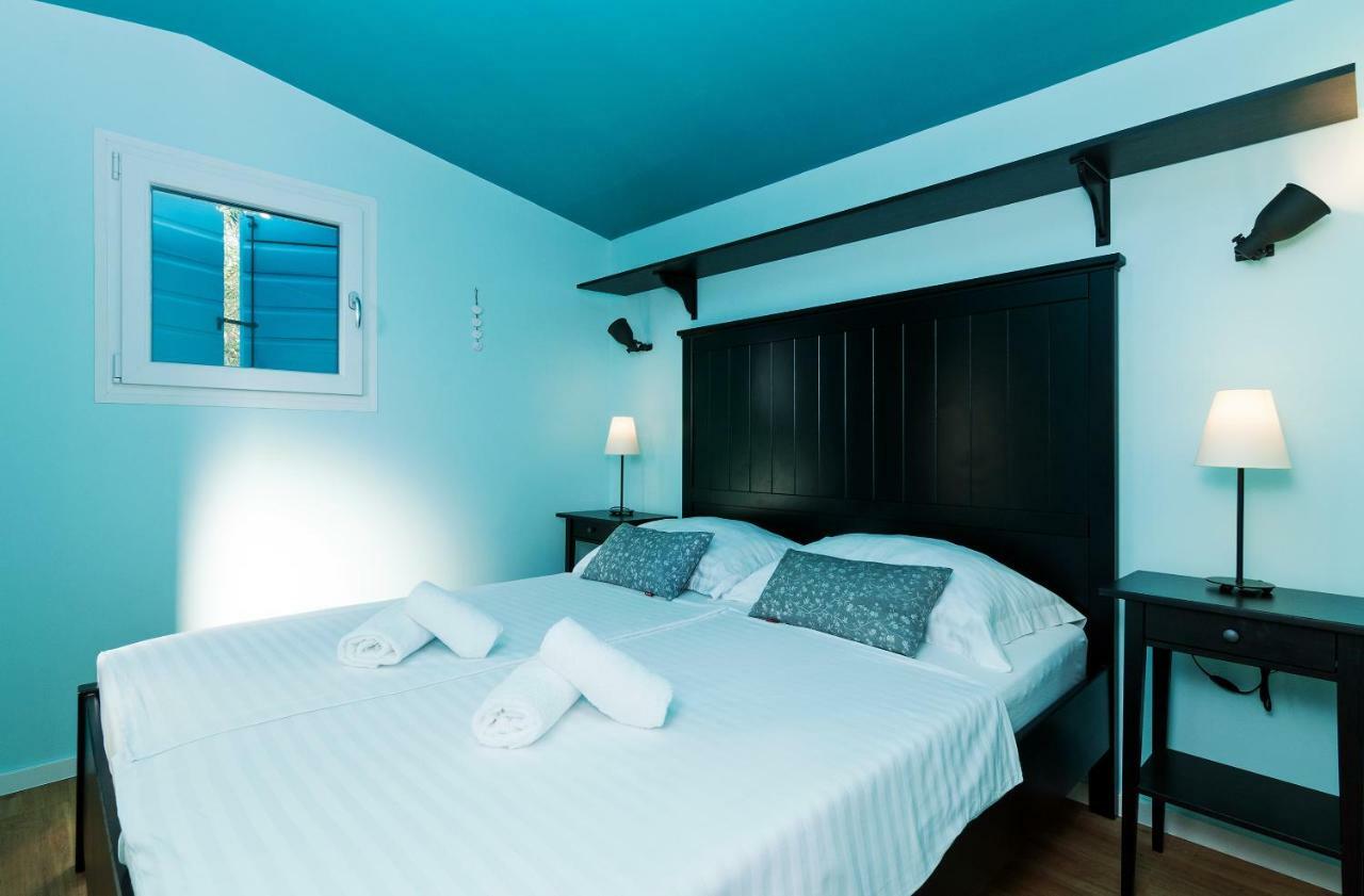 Hotel Camp San Antonio à Biograd Na Moru Extérieur photo